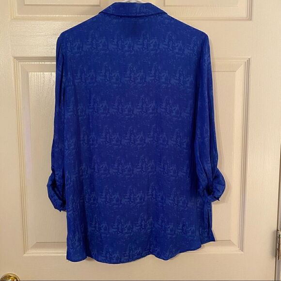 Pretty Lightweight Royal Blue Investments Blouse with Adjustable Sleeves Med - Picture 6 of 7
